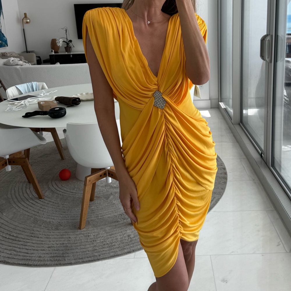 Vintage dress from the 80’s. Amazing! NWT